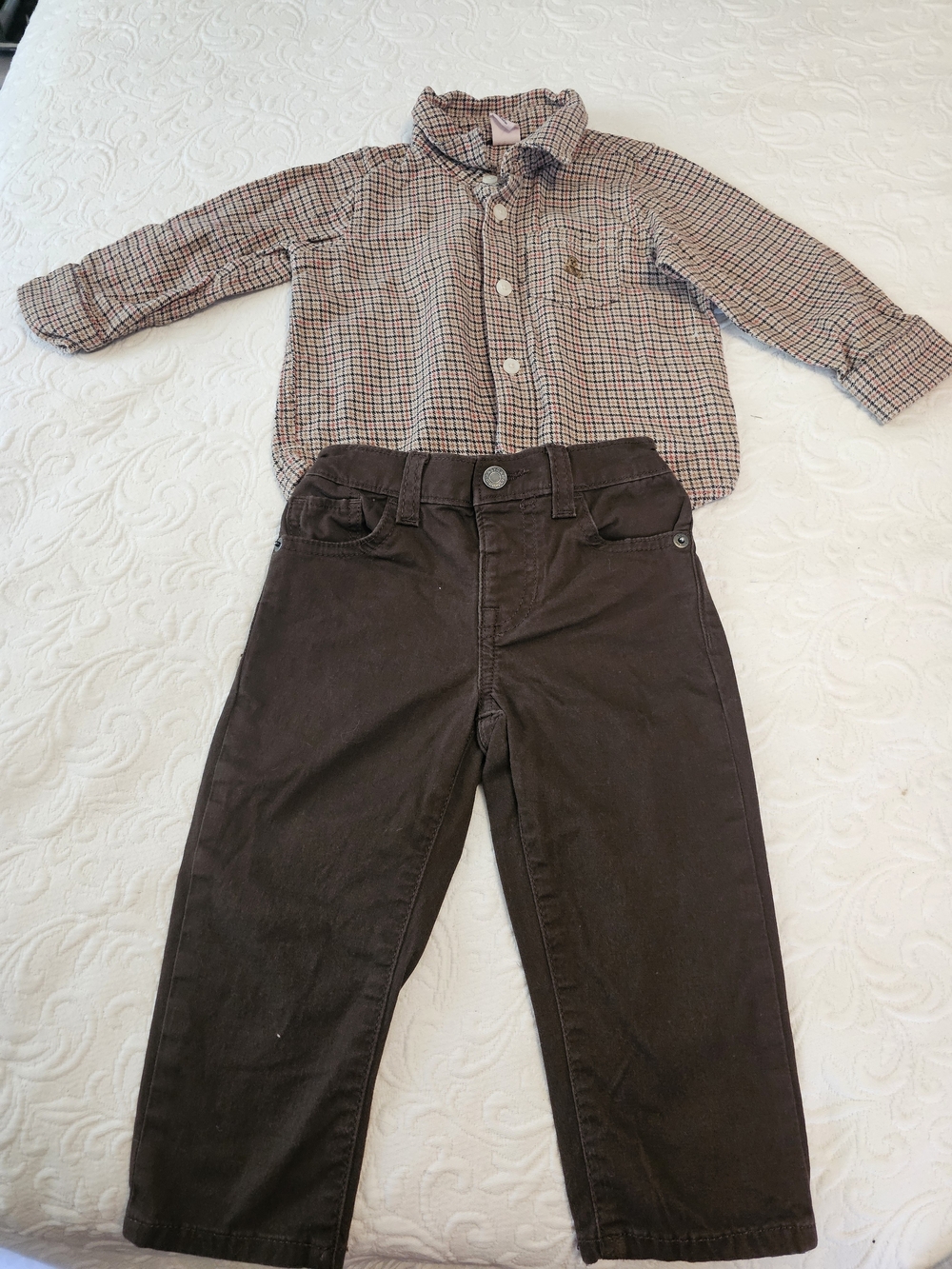 GAP Brown Corduroy Pants with Beige/Brown Plaid Button-Down Shirt